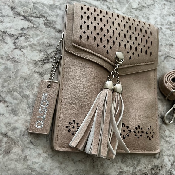 Handbags - Tan leather purse NEW SMALL shoulder bag